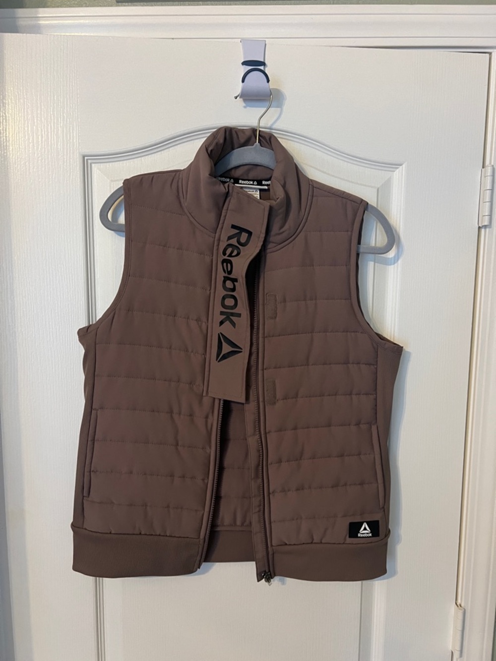 Reebok Quilted Puffer Vest in Brown